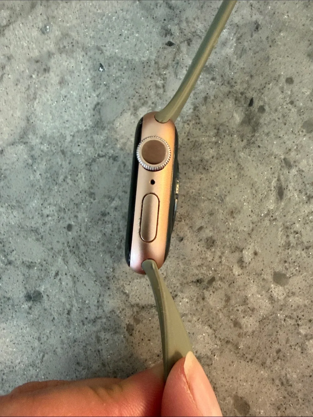Series 5 Apple Watch with Olive Green Sport Band and Rose Gold Case - Apple